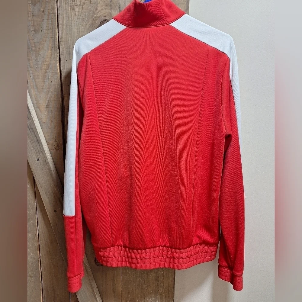 A vintage Air Jordan men's jacket in a size medium. Pre-loved in great condition